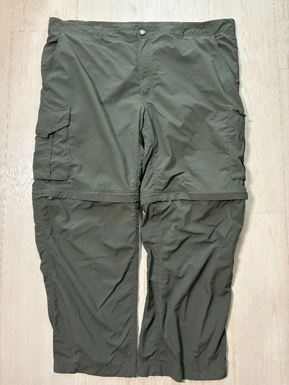 Columbia Silver Ridge Convertible Pants Men's 42x30 Green Omni-Shade Nylon